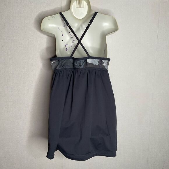 Lululemon Women's Sz‎ 8 Rehearsal Tank Top Strappy Workout Athletic Yoga Shirt - Picture 7 of 10